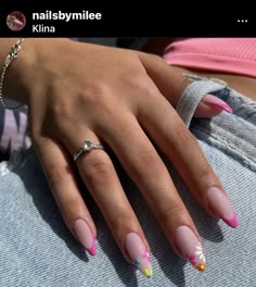 Clean Acrylic Nails, End Of Summer Nails, 2025 Nails, Rounded Acrylic Nails, 2023 Nails, Sassy Nails, Glow Nails