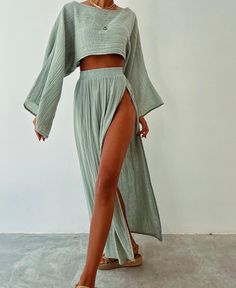 Double Slit Long Skirtmexican Dresslinen Skirtmaxi Skirt - Etsy South Africa Womens Skirt Outfits, Skirt Outfit Summer, Look Boho Chic, Rock Outfit, Jumpsuit Outfit, Split Skirt, Linen Casual, Elegant Skirt, Linen Style