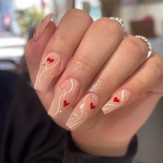 Vday Nails Valentines Day, Valentines Day Nails Pink, Nails Valentines Day, Vday Nails, Unghie Nail Art, Valentine Nail Art, Romantic Nails, Nails Valentines, February Nails