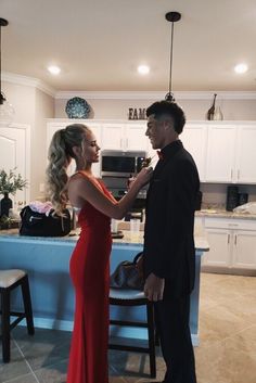 Prom With Boyfriend, Red Long Prom Dress, Prom Goals, Prom Picture, Prom Pics, Hoco Dresses Long Sleeve