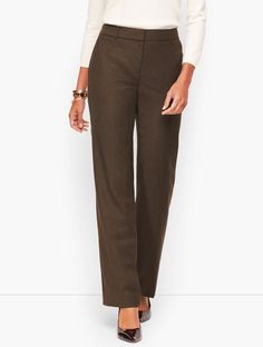 How to Wear Brown Pants - Bridgette Raes Style Group Dark Brown Trousers Outfit, Brown Trousers Outfit, Pant Outfits For Women, Ladies Pant, Dark Green Top