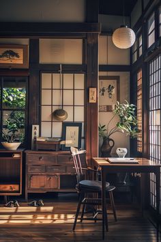 Home Japandi Style, Shibui Interior Design, Retro Japanese Interior, Rustic Japanese Interior, Japanese Home Ideas, Japandi Dark Academia, Japanese Indoor Design, Eco Minimalism Interior, Japanese Art Deco Interior