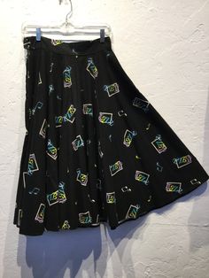 "Vintage 1950s novelty music jazz print skirt \"rare\" Fabulous all cotton full skirt with set in waist band, side metal zipper and double button at waist. Would look fabulous with a crinoline / petticoat Good vintage condition with no holes or stains. The measurements are as follows (taken laying flat) Please note measurements for proper fit Waist-26\" (measured seam to seam) Hip- FULL Overall length-29.5\" ( measured from top of waist to bottom of hem)" Chimayo Jacket, 1950s Music, 50s Women, Womens Skirts, Hawaiian Dress, Thermal Shirt, Best Jeans, White Boys, Print Skirt