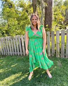 AMANDA | plus size fashion on Instagram: “I got a few messages about the dress I was wearing in stories last night! It’s truly stunning! I feel like a freaking garden goddess in…” Garden Goddess, Last Night