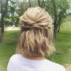 Cute Hairstyles For Medium Hair, Hairstyles For Medium Length Hair, Short Wedding Hair, Penteado Cabelo Curto, Short Hair Updo, Medium Length Hair, Wedding Hair And Makeup, Length Hair