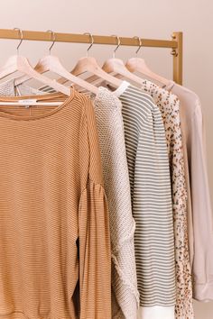 Flatlay Clothes, Flat Lay Photography Fashion, Dining Room Storage, Flat Lay Photography, Clothing Photography, Pink Shirt, Ladies Boutique, Photoshoot Inspiration