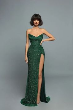 Matric Dance Dresses, Prom Dress Evening, Prom Girl Dresses, Classy Prom Dresses, Green Mermaid, Lace Side, Prom Dress Inspiration, Cute Prom Dresses, Pretty Prom Dresses