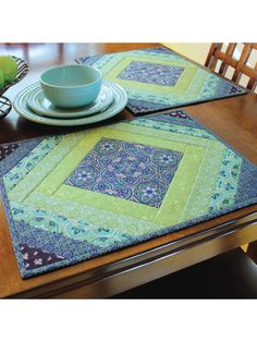 quilt patterns for kitchen. table placemat Easy Placemats, Quilted Placemat Patterns, Herringbone Quilt, Table Topper Patterns, Quilted Table Runners Patterns, Place Mats Quilted, Placemats Patterns, Quilted Table Toppers, Beginner Quilt Patterns