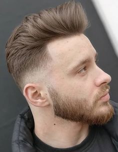 The low fade is a very modern and stylish haircut for men. Before you decide, be sure to take a look at our best low fade haircuts gallery. Haircut For Men, Low Fade Haircut, Low Fade, Fade Haircuts, Stylish Haircuts, Mens Haircuts Fade, Fade Haircut, The Low