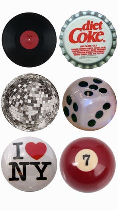 four different types of buttons with i love new york written on them