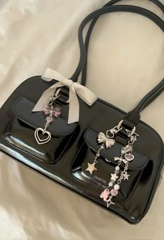 Korean Bag, My Style Bags, Girly Bags, Fancy Bags, Looks Black, Bags Aesthetic, Cute Purses