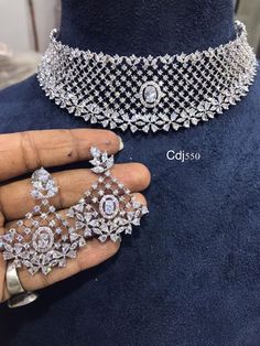 Choker Diamond, Classy Earrings, Antique Jewellery Designs, Heavy Earrings