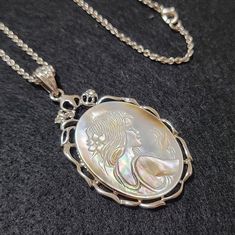 Beautiful Mother Of Peral, Silver Tone Bail. Brand New, Never Worn. Mother Of Pearl Pendant, Pretty Accessories, Long Statement Necklace, Mother Of Pearl Jewelry, Citrine Necklace, Mother Of Pearl Necklace, Cameo Necklace, Disc Necklace, Faux Pearl Necklace