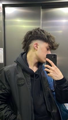 Mohawk Hairstyles Men, Monochrome Makeup Look, Gents Hair Style, Mullet Haircut