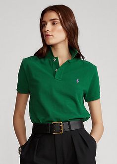 Polo Outfit Women's, Polo Outfits For Women, Polo Shirt Outfit Women's, Polo T Shirts Women, Green Shirt Outfits, Polo Shirt Girl, Polo Shirt Outfits, Polo Outfit, Polo Lacoste