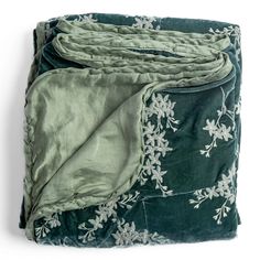 Silk Green Bed, Cottage Core Throw Blanket, Art Deco Throw Blanket, Luxury Throw Blanket, Bedding Whimsigoth, Vintage Throw Blanket, Whimsigoth Blanket, Whimsigoth Bedding, Ethereal Room Aesthetic