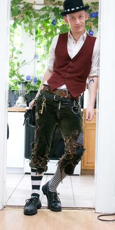 Male Steampunk, Steampunk Items, Steampunk Men, Steampunk Pirate, Dark Circus, Steampunk Costumes, Steampunk Ideas, Diesel Punk