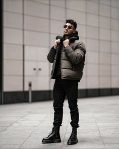 Black Boots Outfit Men, Boots Look, Mens Fashion Swag, Asian Men Fashion