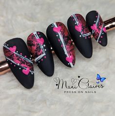 valentines nail design Halloween Valentines Nails, Pink Gothic Nails, Horror Valentines Nails, Crazy Pink Nails, Candy Heart Nail Art, Valentine Acrylic Nail Designs, Black And Pink Valentine Nails, Black Valentine’s Day Nails, Goth Valentines Nails