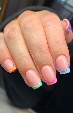 18. Natural nails with builder gel French tips If you’re bored of your own nails look, here are the hottest summer nails and trends for... Nails Dip, Summer Gel Nails, Short Gel Nails, Nails French, Acrylic Nails Coffin Short