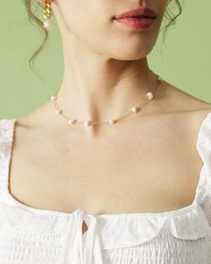 The Pearl Cable Chain Necklace-Gold | RIHOAS – rihoas Accessories For Square Neckline, Square Neck Dress Jewelry, Square Neck Accessories, Square Neckline Necklace, Jewellery For Square Neckline, Square Neck Necklace, Necklace For Square Neckline Dress, Necklace For Deep V Dress, Chic Pearl Chain Choker