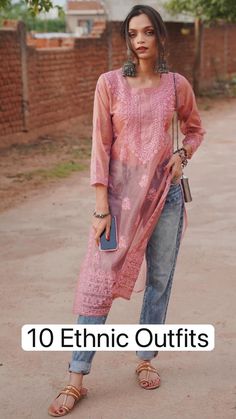 Simple Kurta Designs, Casual Indian Fashion, Casual College Outfits, Traditional Indian Outfits, Western Outfits Women, Trendy Dress Outfits, Kurti Designs Party Wear, Kurta Designs Women, Ethnic Outfits