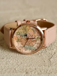 Stylish Outfits For Traveling, Woman Watch Aesthetic, Watches Women Aesthetic, Aesthetic Watches For Women, Aesthetic Watches, Aesthetic Watch, Stylish Watches For Girls, Map Watch, Watch Aesthetic