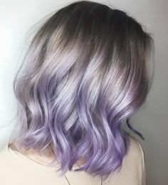 Reverse+Gray+To+Pastel+Purple+Ombre Short Lavender Hair, Pastel Lilac Hair, Big Short Hair, Slate Ideas, Purple Grey Hair, Short Purple Hair, Pastel Purple Hair, Short Ombre Hair