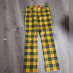 Please See All Photos And Feel Free To Message Me With Any Questions (: Stretch Yellow Cotton Bottoms, Yellow Cotton Stretch Bottoms, Yellow Stretch Cotton Bottoms, Yellow Straight Leg Bottoms For Fall, Casual Fitted Yellow Bottoms, High-waisted Yellow Cotton Pants, Yellow Cotton Long Pants, Yellow Straight Leg Pants For Fall, Casual Fitted Mustard Pants