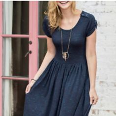 Brand: Matilda Jane Color: Navy Blue Pattern: Space Dye / Melange Material: 100% Viscose Stretchy: Yes Size: X-Small Closure: Pullover - No Zipper Sleeves: Short Cap Sleeves Style : A Line Maxi Dress - Round Neckline - Button Details - Pockets - Unlined - Casual As Seen On Joanna Gaines ** Navy Short Sleeve Casual Midi Dress, Navy Casual Short Sleeve Midi Dress, Navy Casual Dress With Buttons, Navy Casual Maxi Dress, Navy Fitted Casual Midi Dress, Navy Blue Pattern, A Line Maxi Dress, Sleeves Style, Jane Dress