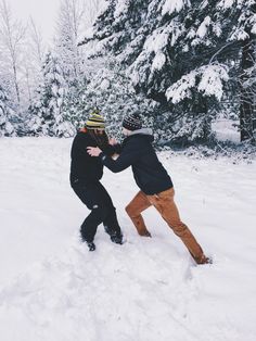 Goofy Relationship Goals, Cute Couple Pics Having Fun, Funny Couple Goal, Funny Boyfriend Aesthetic, Fun Love, Cute Winter Couple Aesthetic, Cute Couple Pics Relationships Goofy, Goofy Boyfriend, Couple Fun