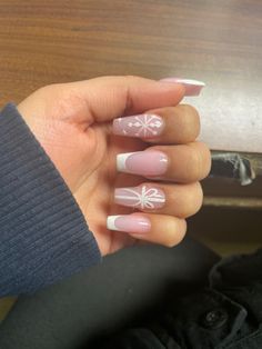 #snowflake #simple #coffinnails #festive #christmas Christmas Nails 2022, Nails 2022, Acrylic Nail Designs, Festive Christmas, Coffin Nails, Christmas Nails, Cute Nails, Nail Colors, Acrylic Nails