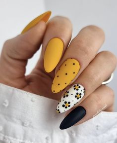 Halloween Nails Easy, Fall Nail Art, Fall Nail, Fall Nails, Black Nails, Swag Nails, Glue On Nails