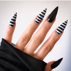 Beetlejuice Costume, Stiletto Nail Art, Goth Nails, Stiletto Nails Designs, Inspired Nails, Striped Nails, Black Nail Designs, Polish Colors