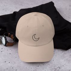 This Moon baseball cap or dad hat is an adorable addition to any outfit! Hide that hair that not even dry shampoo can help with. Makes a great gift for you or a friend! Goth Baby Clothes, Pastel Sweatshirt, Kawaii Hat, Monster Hoodie, Gothic Baby, Goth Baby, Aesthetic Hoodie, Base Ball, Unisex Baby Clothes