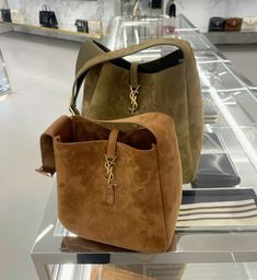 Suede Ysl Bag, Ysl Suede Bag, Suede Bag Outfit, Prada Vintage Bag, Ysl Suede, Boho Handbags, Fall Handbags, Bag Outfit