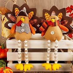 Fall Decor: Sitting turkeys as one of the most classic elements of Autumn season will mesh well with your other Fall decorations like maple trees and artificial pumpkins, providing a warm atmosphere for your house. Balloon Centerpieces Diy, Turkey Couple, Thanksgiving Decoration Ideas, Thanksgiving Tabletop Decor, Dollar Store Gifts, Magic Decor, Turkey Decor, Artificial Pumpkins, Thanksgiving Centerpieces