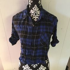 Never Worn (No Tags) Trendy Black Flannel Top, Black Flannel Shirt For Work, Trendy Black Cotton Flannel Shirt, Fitted Blue Flannel Shirt For Fall, Casual Cotton Shirt For Night Out, Sheer Lace Shirt, Cropped Flannel, Orange Bodysuit, Lace Long Sleeve Shirt