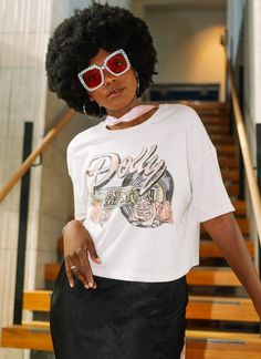 Bring a touch of Dolly to your wardrobe ✨ dollyparton #dolly #country #nashville #tennessee Cropped White Tee, Oversized Sleeves, Oversize Sleeves, Linen Romper, White Floral Dress, Strapless Tops, Top Graphic Tees, Cropped Tee, Tank Top Long Sleeve