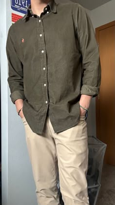 Mens outifts, outfit of the day, ralph lauren Men Collared Shirt Outfit, Polo Casual Outfit Men, Ralph Lauren Men Outfits Summer, Ralph Lauren Mens Style, Collard Shirt Outfits Men, Mens Ralph Lauren Outfit, Mens Collared Shirt Outfit, Minimalistic Mens Fashion, Ralph Lauren Men Summer