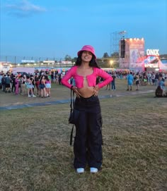 Hip Hop Concert Outfit, Festival Outfits 2023, Flow Fest, Karol G Concert, Tomorrowland Outfit, Outfits 2023 Trends