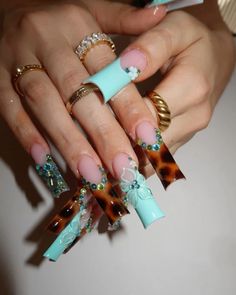 @toptierprincess Nail Designs Eyeshadow, Argentina Nails Design, Nail Page Instagram, Colorful Rhinestone Nails, Different Nail Designs On Each Nail, Acrylic Nails Designs Unique, Short Baddie Nail Ideas, Cute Nail Sets, Nails Acrylic Duck