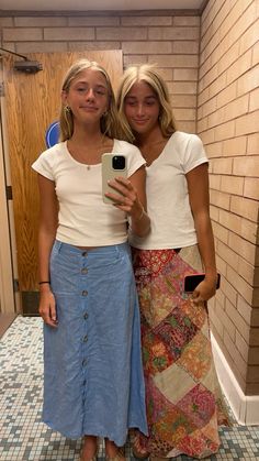 Simple Outfit With Jeans, Conservative Cute Outfits, Jeans Church Outfit Spring, Skirt Outfits For Teachers, High School Banquet Outfit, Casual Modest Skirt Outfits, Long Skirt Outfits Boho, Modest Florida Outfits, Mormon Style