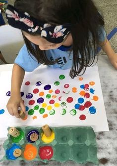 Reggio Painting Activities, Art Activities For Toddlers, Baby Learning Activities, Easter Decorations Dollar Store, Kids Crafts, Toddler Learning Activities, Toddler Art, Easter Decorations Christian, Easter Decorations Diy Easy