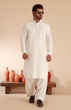 Welcome to ZenabHandicraft, your one-stop shop for beautifully handmade and high-quality menswear. Our traditional Chikankari kurta is a must-have addition to any man's wardrobe, perfect for parties, weddings, and casual wear. Our kurta features intricate cotton work and is available in a variety of sizes and colors. Please note that pajamas are not included. Choose from a range of sizes, listed as Actual Chest Size / Kurta Chest Size, so you can be sure of the perfect fit. Size Name - Actual Ch White Salwar Kameez Pakistani, Kurta Pyjama Men, White Shalwar Kameez Men, White Kurta Pajama Men, White Kurta Men, Pathani For Men, Formals For Men, White Salwar Kameez, Kurta Designs Men's