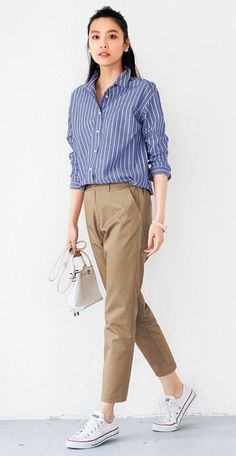 Blue Straight Pants Outfit, Casual Work Outfits Summer Office Wear Business Casual, Japanese Work Outfit, Uniqlo Women Outfit Work, Formal Casual Outfits Women, Casual Office Outfits Women Summer, Straight Pants Outfit, Uniqlo Fashion, Uniqlo Women Outfit