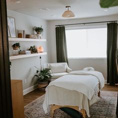 Rapha Therapy Massage | BLACK FRIDAY SALE!!! $30 off all first visits until 01/1 been wanting to start massage care? before getting into the new year is a… | Instagram Small Massage Room Ideas Home, Basement Massage Room Ideas, Rustic Massage Room Ideas, Massage Room Lighting Ideas, Massage Salon Interior, Cozy Massage Room, Massage Office Ideas, Small Massage Room Ideas Decor, Moody Massage Room