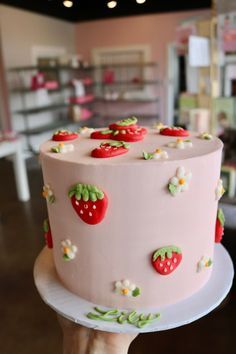 Two Sweet Strawberry Birthday Cake, Strawberry And Daisy Cake, Birthday Cake Strawberry Shortcake, Strawberry Cake For Baby Girl, Strawberry Cake Birthday Girl, Berry Sweet One Smash Cake, Strawberry Cake Ideas Birthdays, Pink Cake With Strawberries, Strawberry Shortcake Cake Ideas