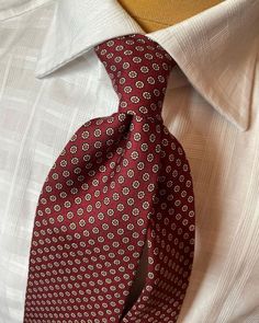 Burgundy Tie, Art Of Manliness, Mens Fashion Classic, I Need More, Tie Styles, Formal Outfit, Sewing Hacks, Necktie, Neck Tie