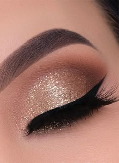 Burgundy Makeup, Eye Makeup Images, Pretty Eye Makeup, Prom Eye Makeup, Bridal Eye Makeup, Prom Makeup Looks